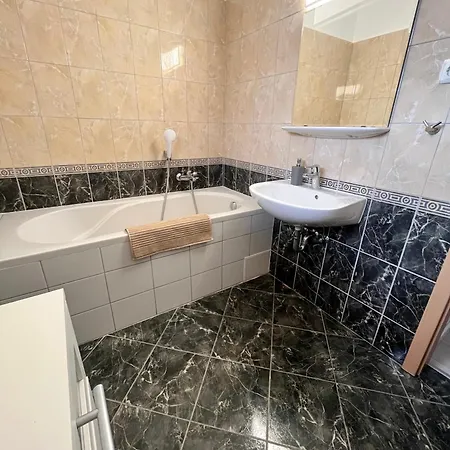 Nyár Apartman Balatonlelle